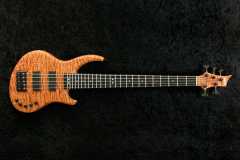 10Gallery_Mulderbass-Fatman-quilted-maple_hires_1