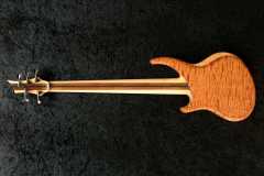 11Gallery_Mulderbass-Fatman-quilted-maple_hires_5