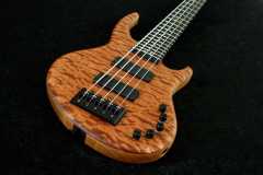 35Gallery_Mulderbass-Fatman-quilted-maple_hires_4